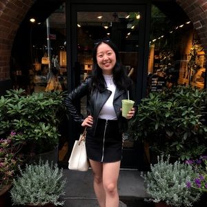 Meet your Posher, Jasmine